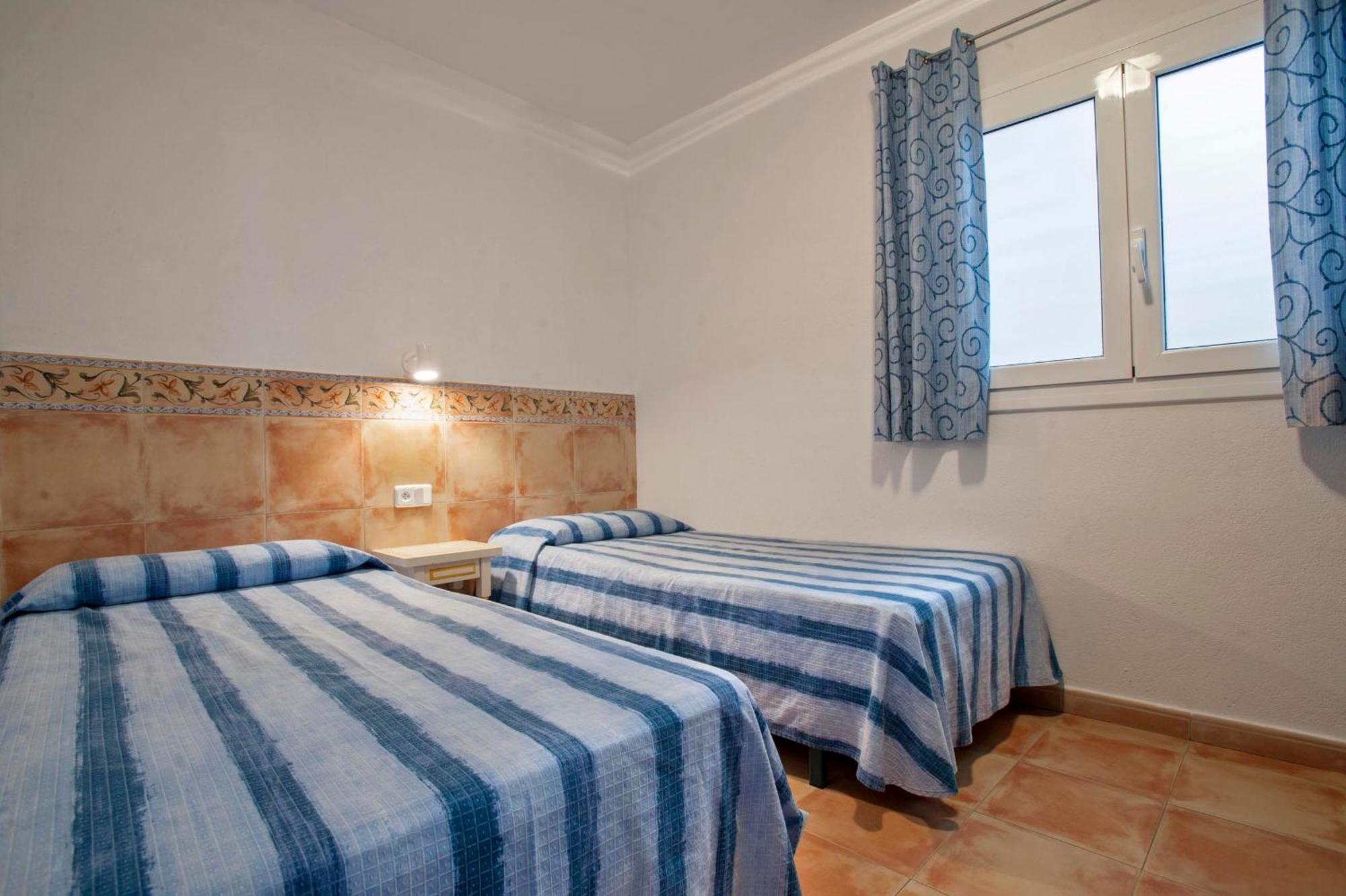 Apartaments El Berganti En Canyelles Petites Roses Oda fotoğraf