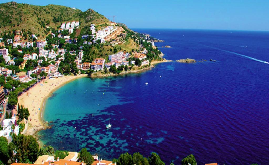 Apartaments El Berganti En Canyelles Petites Roses Dış mekan fotoğraf