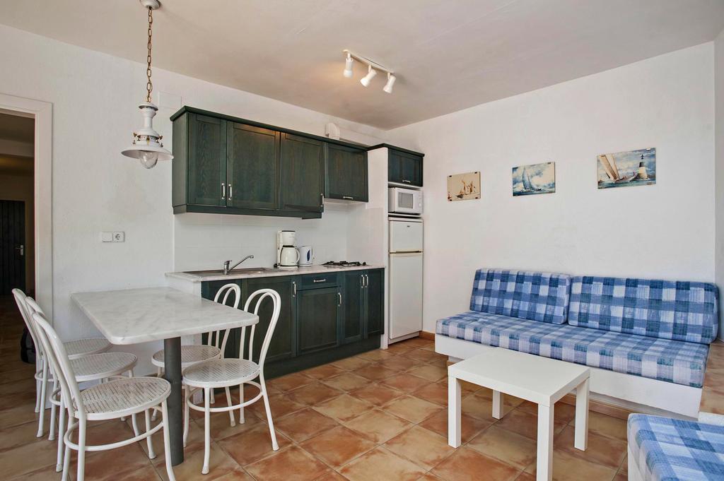 Apartaments El Berganti En Canyelles Petites Roses Dış mekan fotoğraf